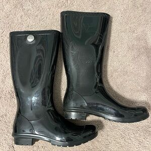 Ugg rain boots